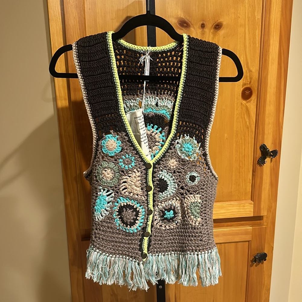 Free People Desert Rose Crochet Vest NEW - Picture 6 of 14